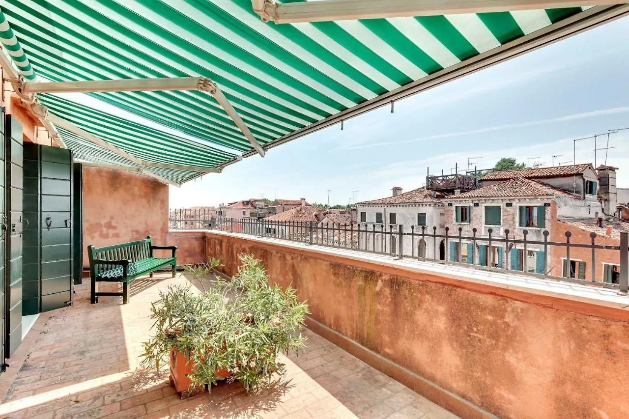 Biennale Terrace Apt Διαμέρισμα Βενετία